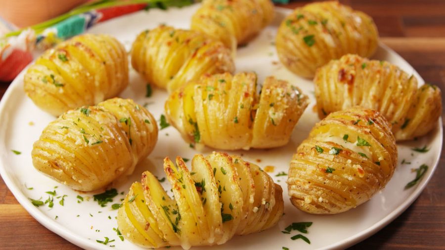 Spiraled Baked Potato with Garlic and Butter