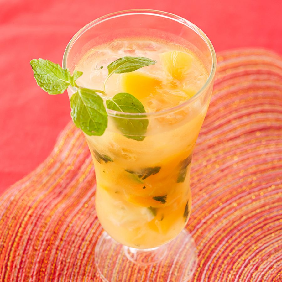 Evening Refreshment Fresh Peach Mojito